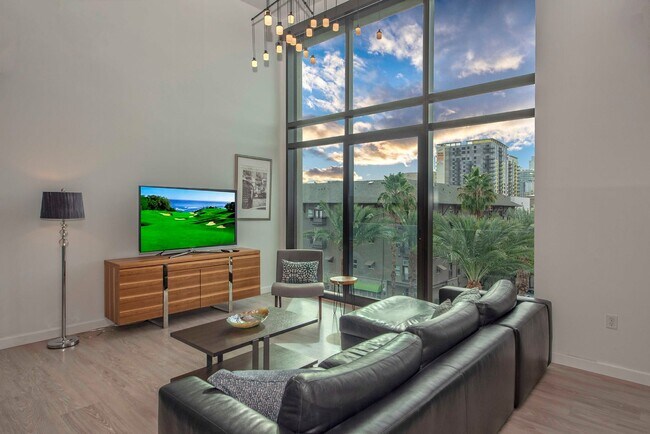 Foto del edificio - Rates Vary: $2,495 - $3,495