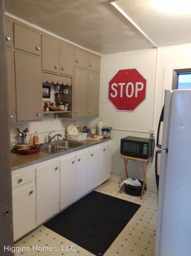 Building Photo - 1 br, 1 bath Apartment - 144 Kentucky St.