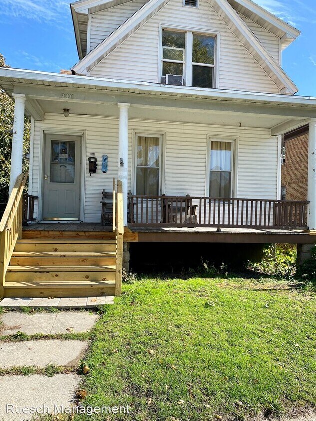 Primary Photo - 2 br, 1 bath House - 346 N Ashland Ave