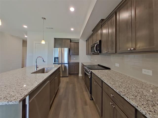 Building Photo - 2505 Finch Holw Dr