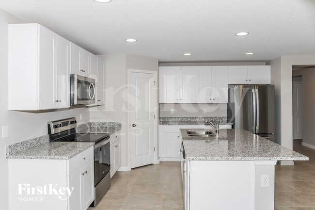 Foto del edificio - 437 Earhart Dr