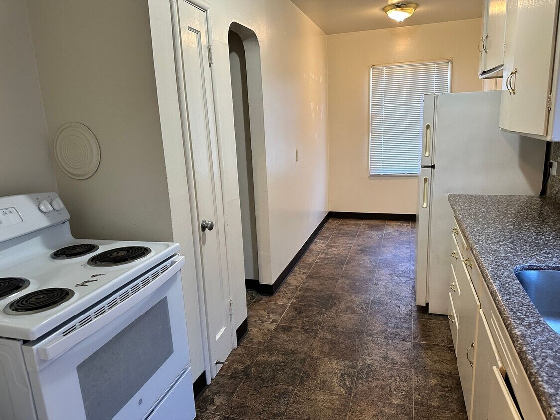 6610-1252 Manila Ave Unit 1250 Liberty Street, El Cerrito, CA