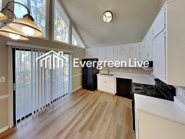 Foto del edificio - 6355 Cathedral Ln