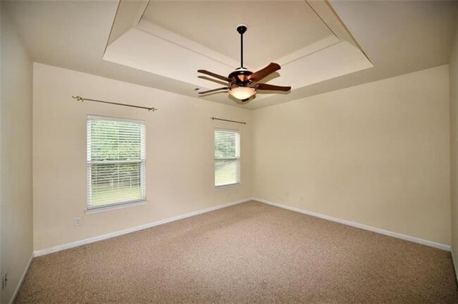 Building Photo - 990 Pebble Creek Trail