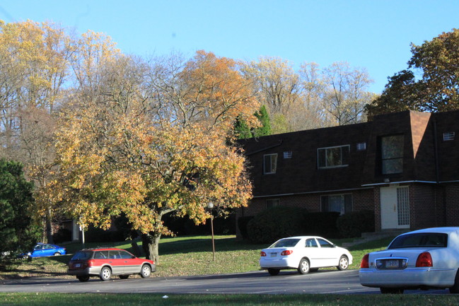 Exterior - Hollow Run Apartments