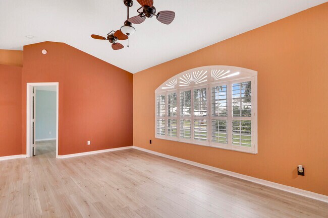 Foto del edificio - 6461 NW Friendly Cir