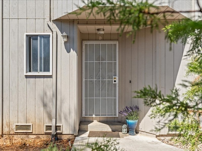 Primary Photo - Healdsburg 2BR/1.5 Condo, 2 story, walk to...
