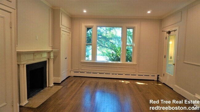 Building Photo - 1712 Beacon St