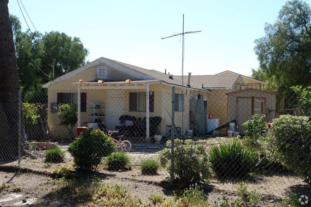 Primary Photo - 645 Los Angeles Pl