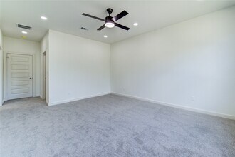 Building Photo - 2915 El Fenice Ln