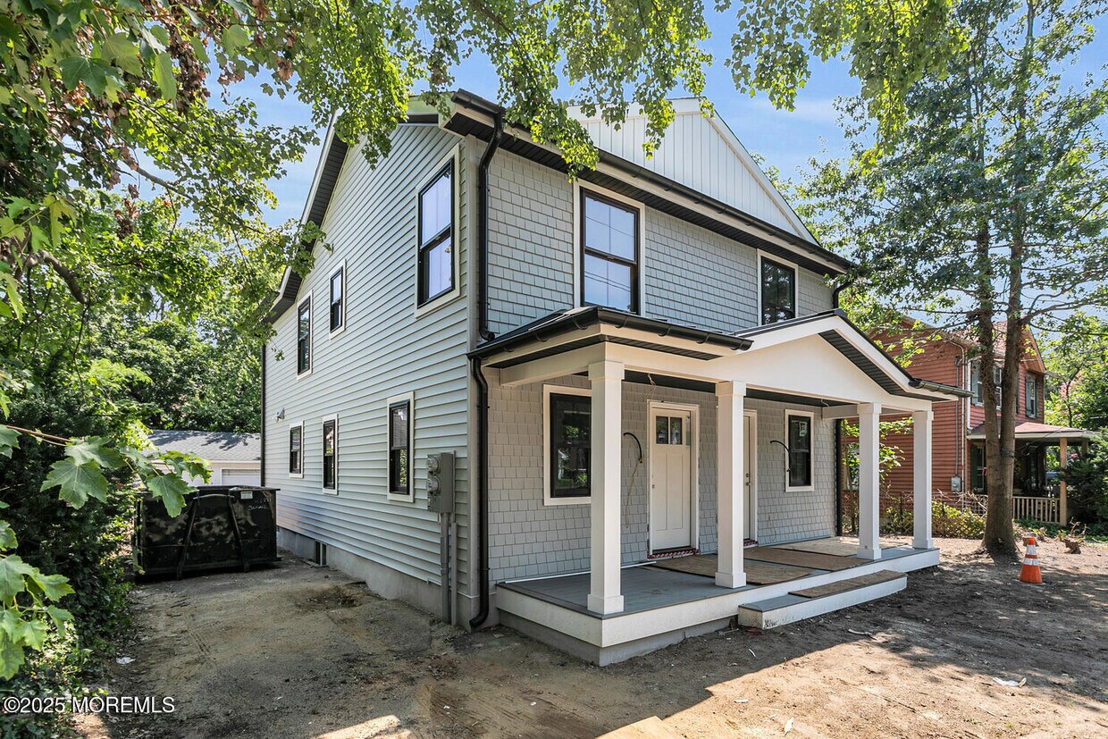 Foto principal - 516 River Rd