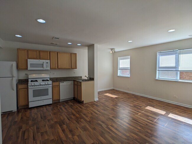 Foto del edificio - 5953 N Kenmore Ave