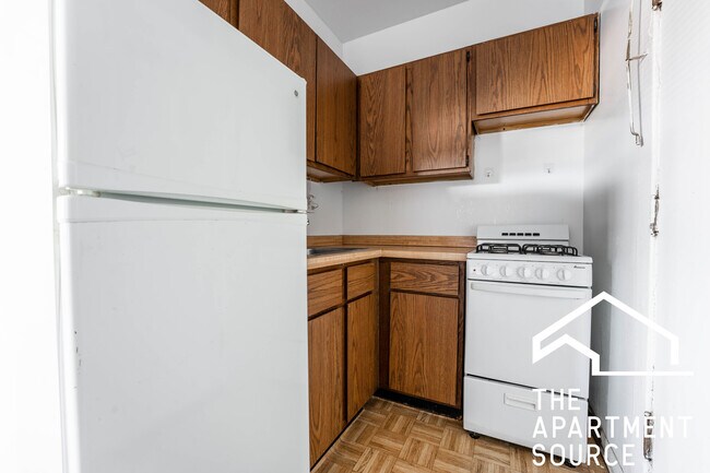 Building Photo - 3032 N Halsted St