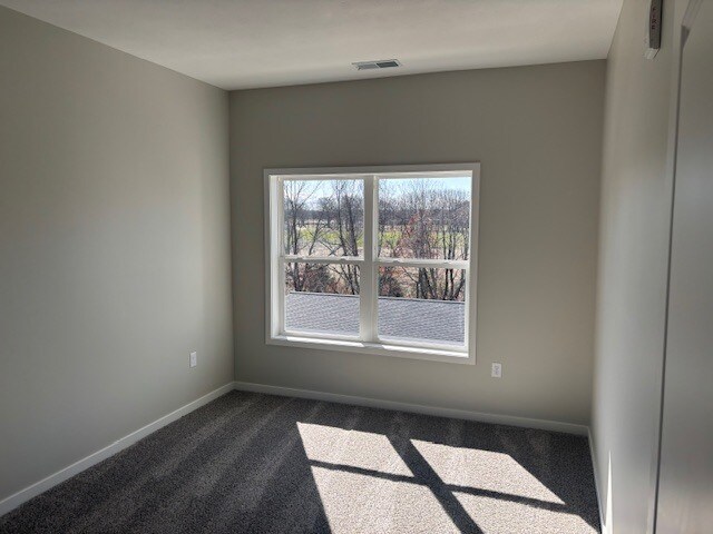 Dormitorio número 2 - Lakeview Apartments
