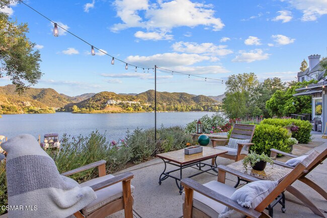 Foto del edificio - 498 Lake Sherwood Dr