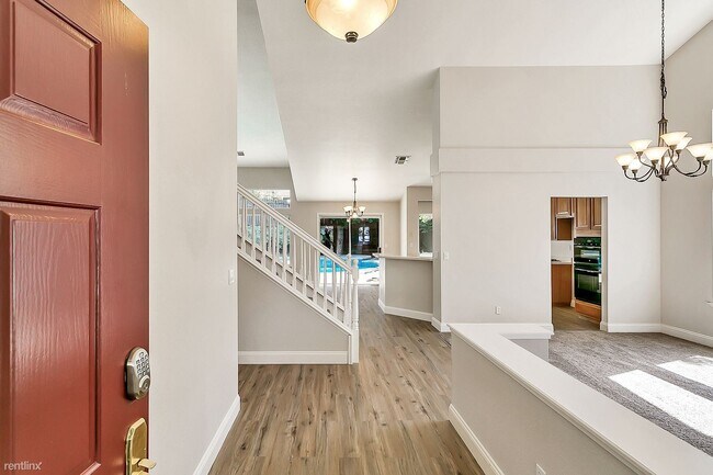 Building Photo - 3 br, 3 bath House - 107 Pembury Way