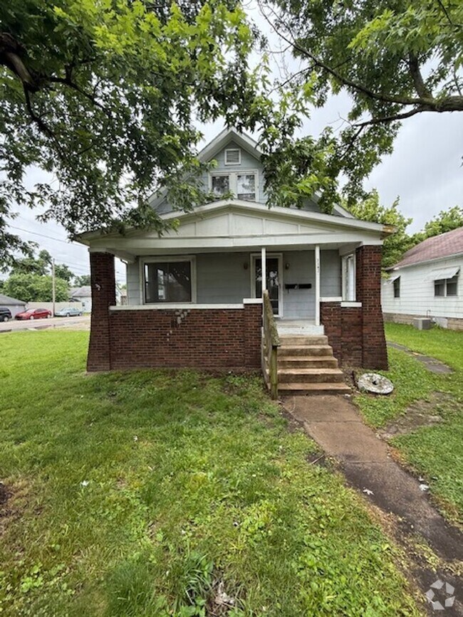 Building Photo - 3302 Kratzville Rd