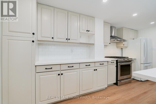 Building Photo - 87 Ashbourne Dr