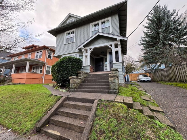 Discover Urban Living at Its Best: Spacious 2-Bedroom Retreat in the Heart of Portland! - Discover Urban Living at Its Best: Spacious 2-Bedroom Retreat in the Heart of Portland! Apartment