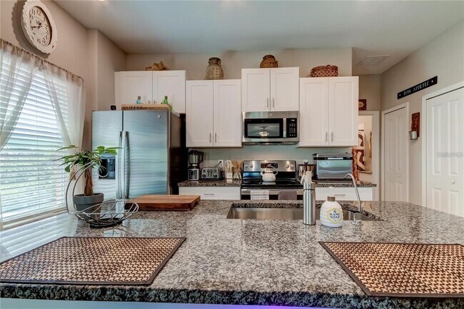 Foto del edificio - 4626 Willet Cooper Ct