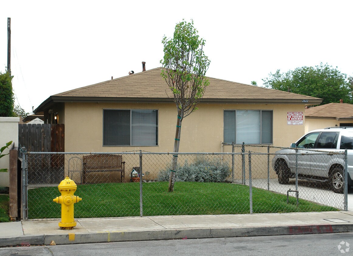 Foto del edificio - 2522 Orange Ave