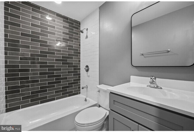 Foto del edificio - 4604 Kentwood Ln