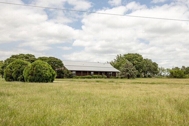 Building Photo - 7290 W US Hwy 377