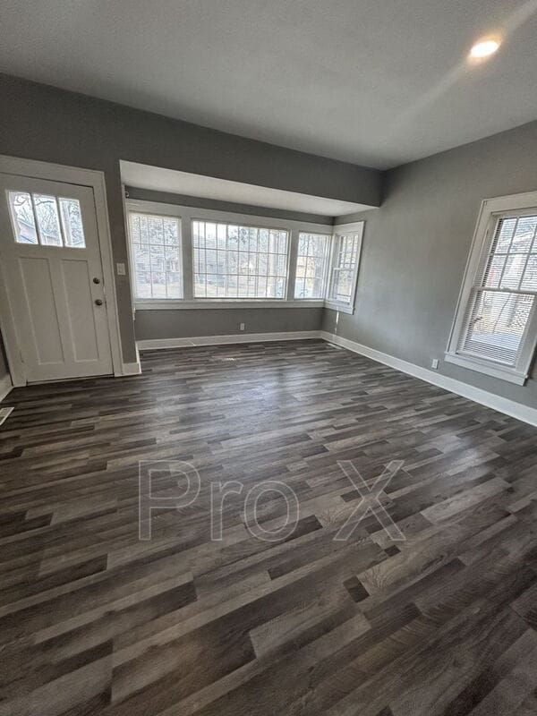 Building Photo - 1919 S Broadway St