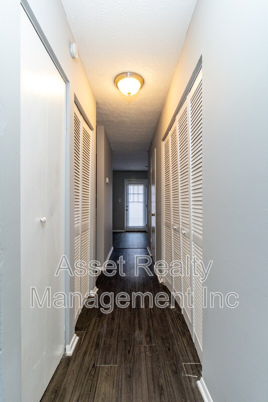 Foto del edificio - 9157 Cedarpark Ln NW