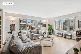 Building Photo - 200 E 62nd St