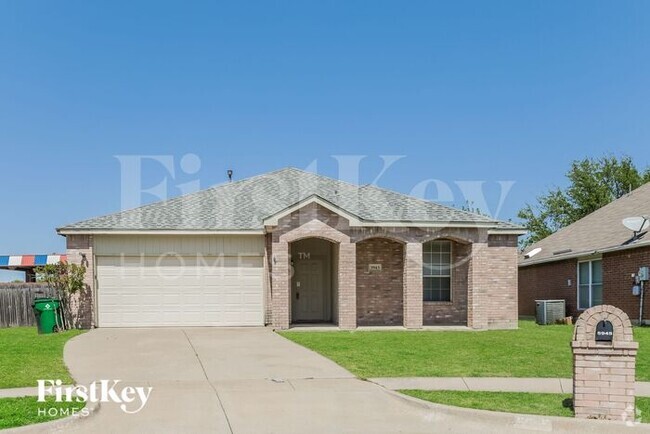 Building Photo - 5945 Iris Dr