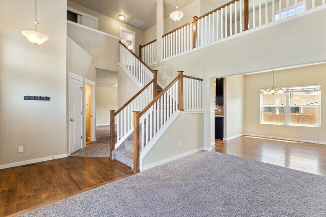 Building Photo - 10423 Abrams Dr