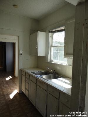 Foto del edificio - 818 W Theo Ave