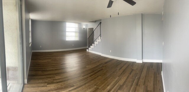 Building Photo - Spacious 3 bedroom 2 1/2 Condo