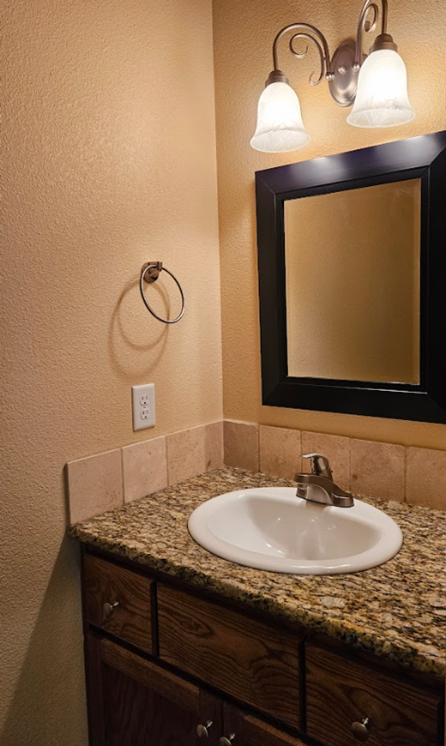 Foto del edificio - Boise 3bed/2.5 Townhome w/2 Car Attached G...