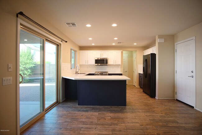 Foto del edificio - 5741 S Ladyslipper Pl