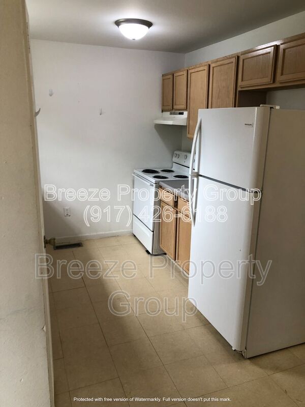Primary Photo - 503 Nova St