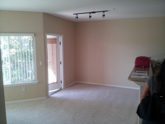 Building Photo - 4200 E Commerce Way