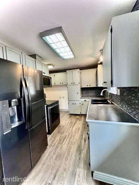 Building Photo - 3 br, 1 bath House - 503 26th Street South...