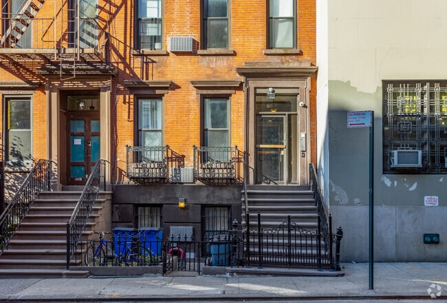 Entrance - 241 W 24th St