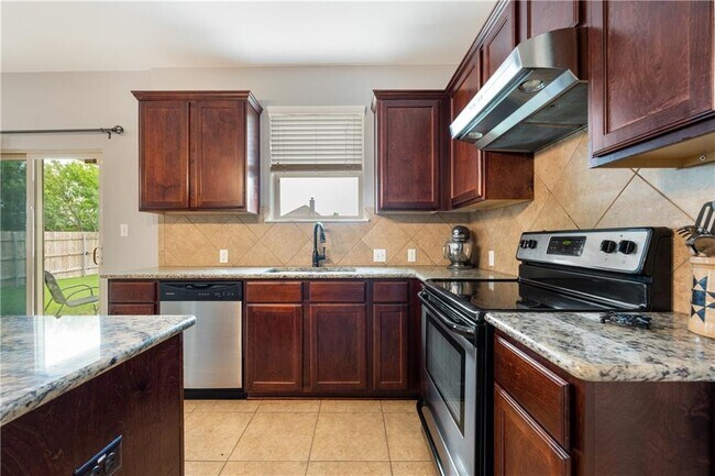 Building Photo - 108 Quarry Ln