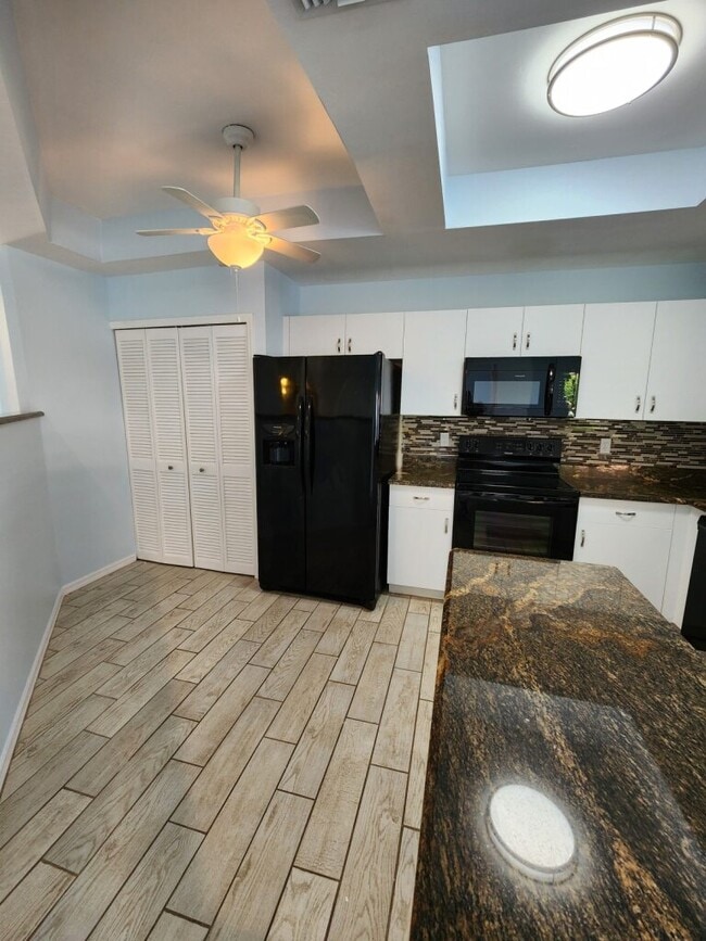 Building Photo - 11408 Quail Village Way