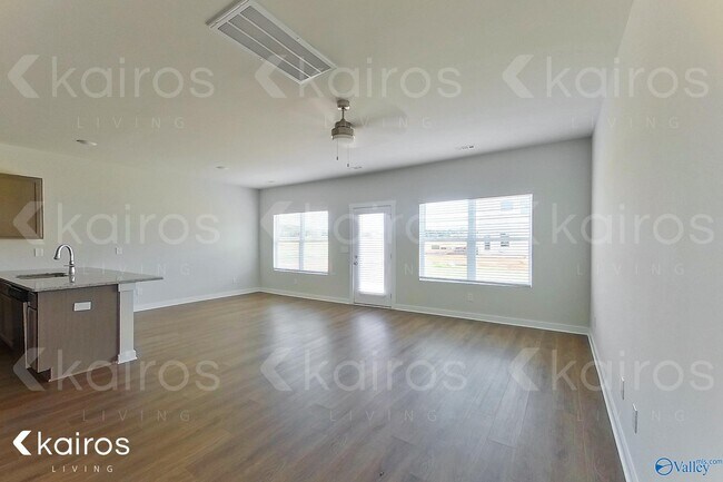 Foto del edificio - 6408 Upchurch Dr