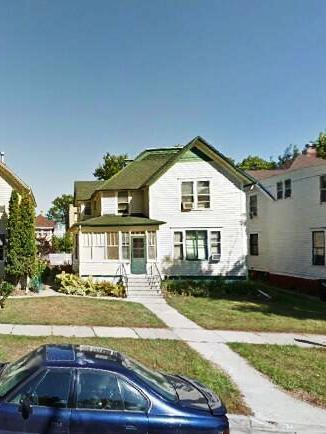 Building Photo - 118 9th St S