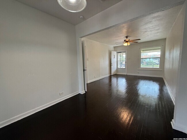 Foto del edificio - 115 Kinder Dr