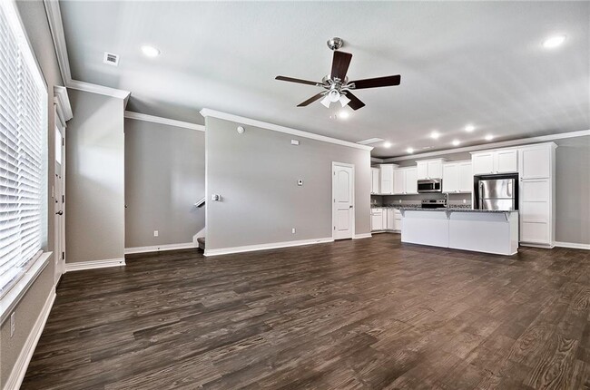 Building Photo - 207 Carrington Ave