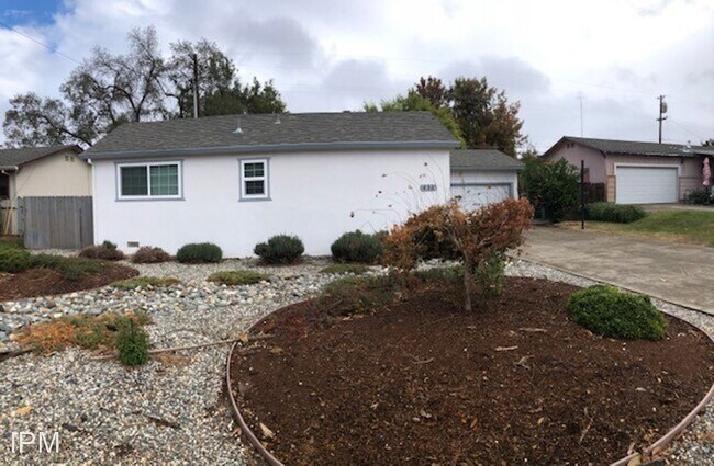 Building Photo - 3 br, 1.5 bath House - 632 Brookwood Way