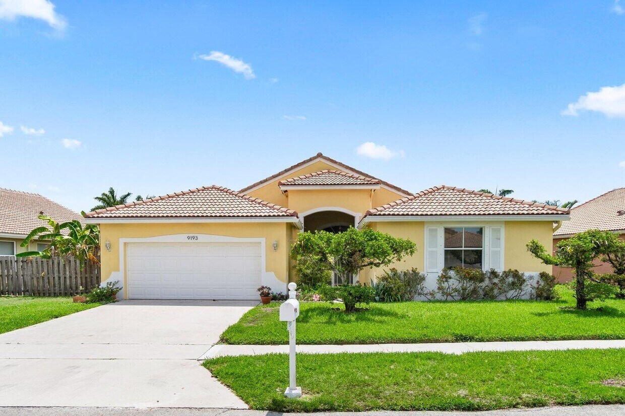Foto principal - 9193 Cove Point Cir