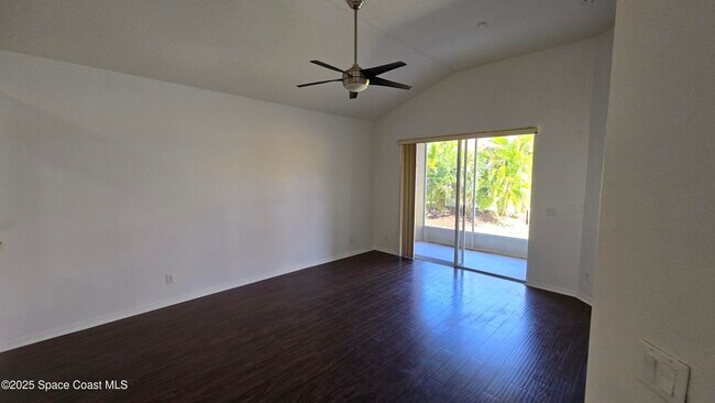 Foto del edificio - 3223 Monitor Ln