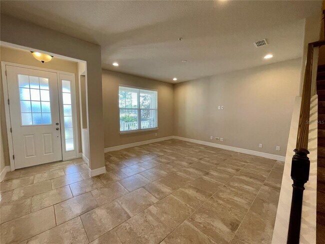 Building Photo - 8391 Lovett Ave